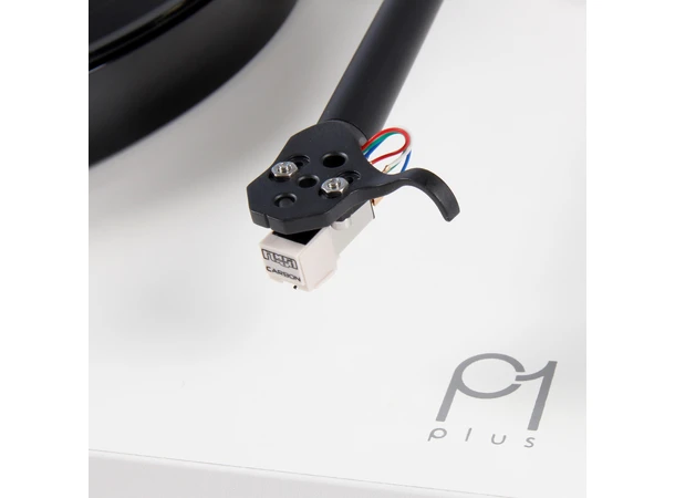 Rega Planar 1 Plus, matt hvit Inkl. Riaa, Carbon pickup, RB110 arm 