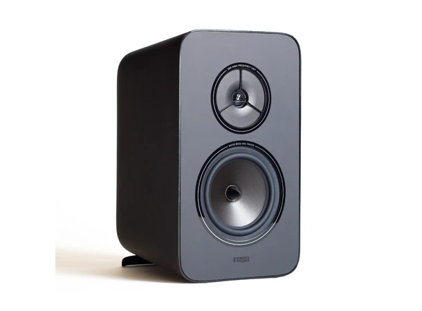 Rega System One, komplett stereoanlegg Rega io, Planar 1 og Kyte høyttalere 