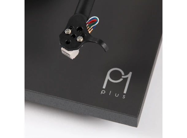 Rega Planar 1 Plus, Carbon, sort RIAA-trinn, RB110 arm, EBLT drivrem 