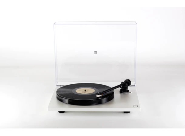 Rega Planar 1 platespiller, matt hvit Carbon pickup, RB110 arm, EBLT drivrem 