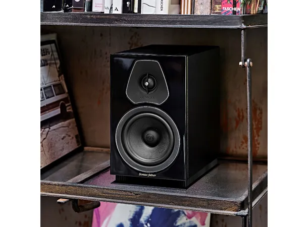 Sonus Faber Lumina II, Black Piano 2-veis høyttaler, plassering benk/hylle 