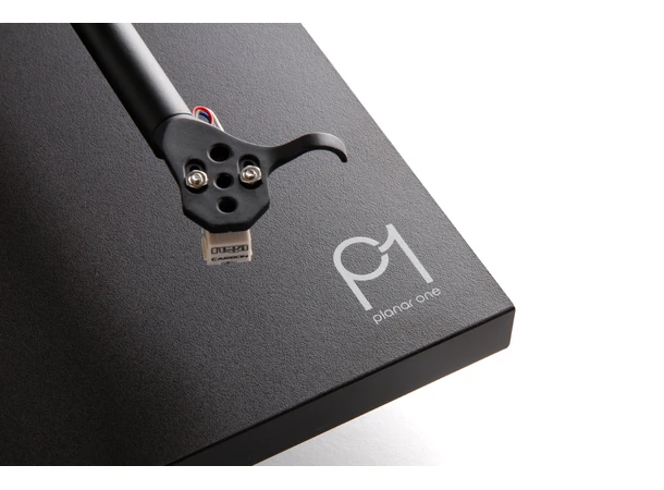 Rega Planar 1, Carbon, Black RB110 arm, EBLT drivrem 