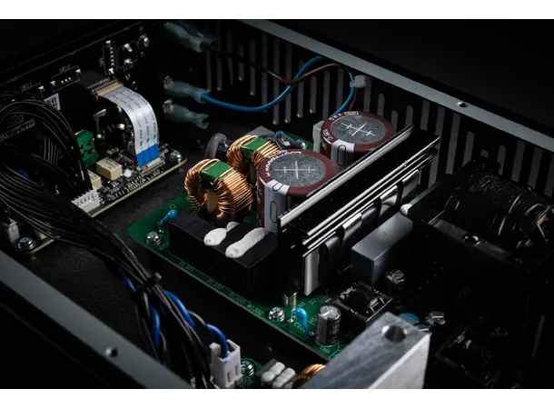 XTZ EDGE A2-400 Effektforsterker - sort 2 x 400 watt / 1 x 800 watt ICEpower 