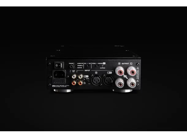 XTZ EDGE A2-400 Effektforsterker - sort 2 x 400 watt / 1 x 800 watt ICEpower 