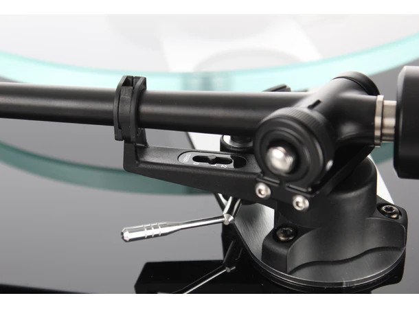 Rega Planar 3 platespiller, Exact, sort Spesialversjon Exact pickup, RB330 arm 