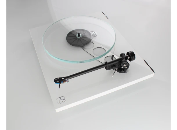 Rega Planar 3 platespiller, Exact, hvit Spesialversjon Exact pickup, RB330 arm 