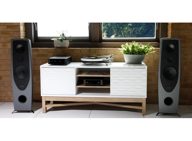 Rega AYA Gulvhøyttaler, pris pr par 2.5-veis gulvhøyttaler 