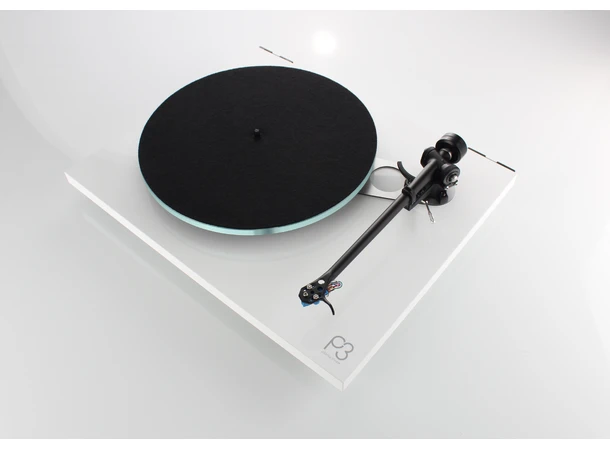 Rega Planar 3 Nd5 platespiller- hvit RB330 arm, High gloss 