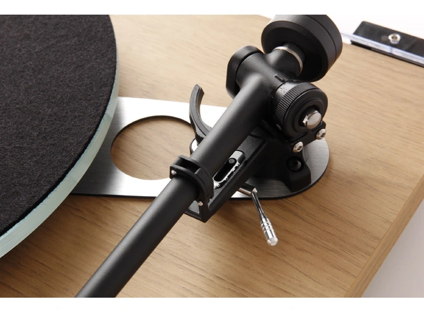 Rega Planar 3, Exact pickup, Oak Glasstallerken, RB330 arm, EBLT drivrem 