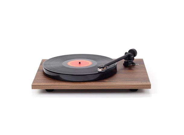 Rega Planar 1 Plus, Carbon, walnut RIAA-trinn, RB110 arm, EBLT drivrem 