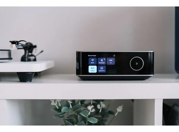 Wiim Amp Ultra - Sølv Stereoforsterker med streamer og HDMI 