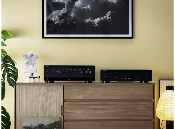 Yamaha CD-C603 CD-veksler - Sølv CD-veksler med plass til 5 cd-plater 
