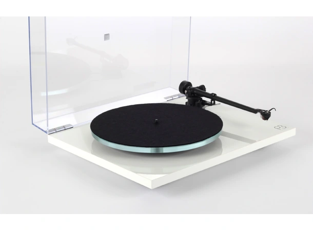 Rega Planar 3 Nd3 platespiller- hvit RB330 arm, High gloss 