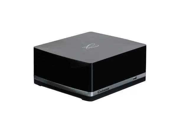 Cabasse Stream Amp, IO 2 og subwoofer Komplett streaming system med høyttalere 