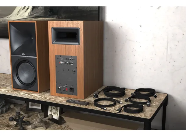 Klipsch The Nines, Walnut Aktive høyttalere, Bluetooth, HDMI, par 