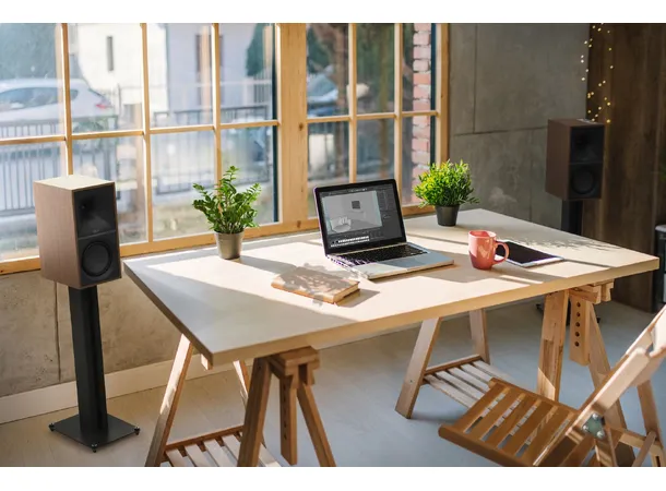 Klipsch The Sevens, Walnut Aktive høyttalere, Bluetooth, HDMI, par 