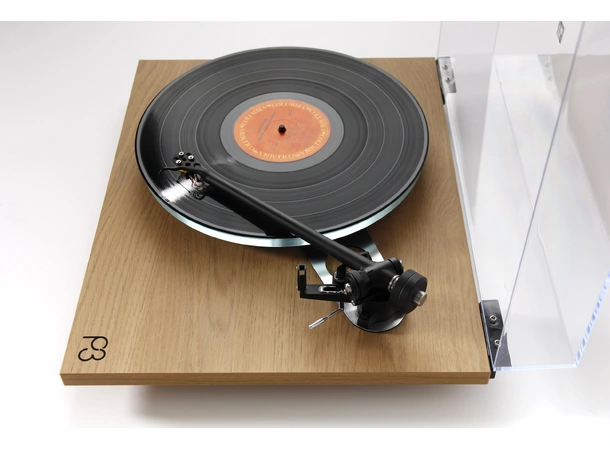 Rega Planar 3, Nd5 pickup, oak Glasstallerken, RB330 arm, EBLT drivrem 