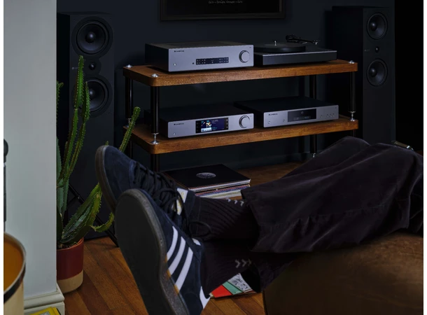 Cambridge CXN 100, streamer, Luna Grey AirPlay2, ChromeCast, XLR 