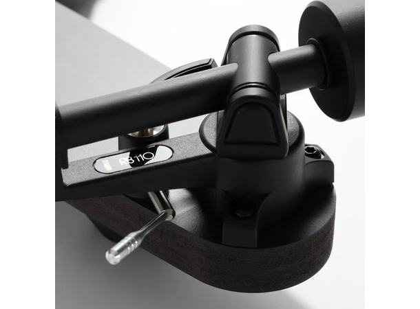 Rega Replay, Carbon pickup, Black RB110 arm, EBLT Advanced drivrem 