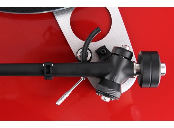 Rega Planar 3, Nd5 pickup, rød Glasstallerken, RB330 arm, EBLT drivrem 