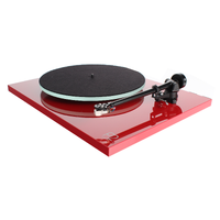 Rega Planar 2 platespiller, Carbon, rød Glasstallerken, RB220 arm, High Gloss